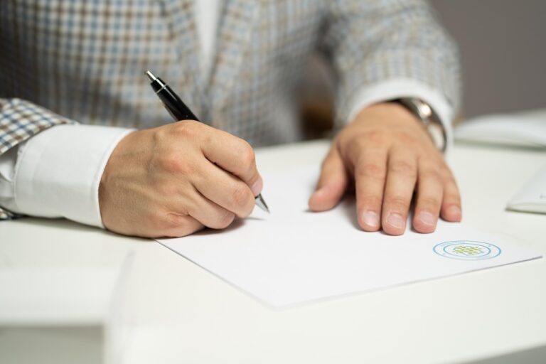 Interdição e curatela: diferenças e documentos